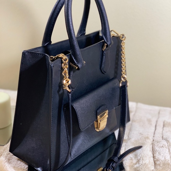 Michael Kors Handbags - Black MK purse